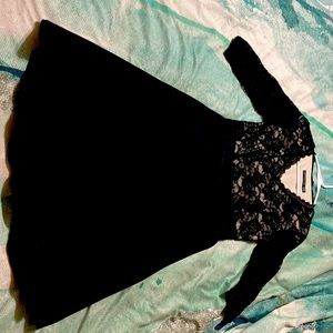 Women's Chic V-Neck Lace Patchwork Flare Party Dress